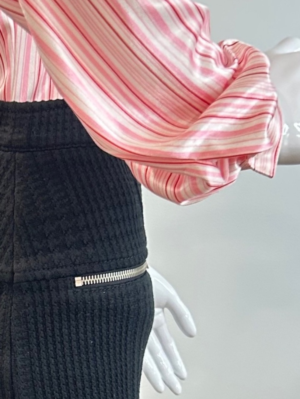 Vintage 70s Candy Cane Striped Tie Blouse Size Small - Picture 11 of 15